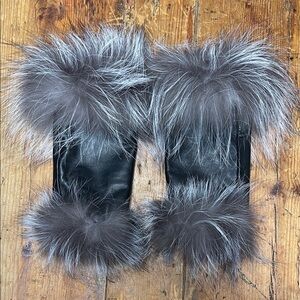 Black Leather Gloves with Gray Fur Trim
